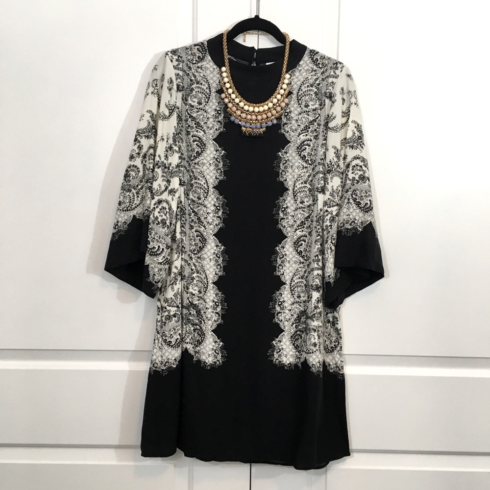 Lace print tunic dress